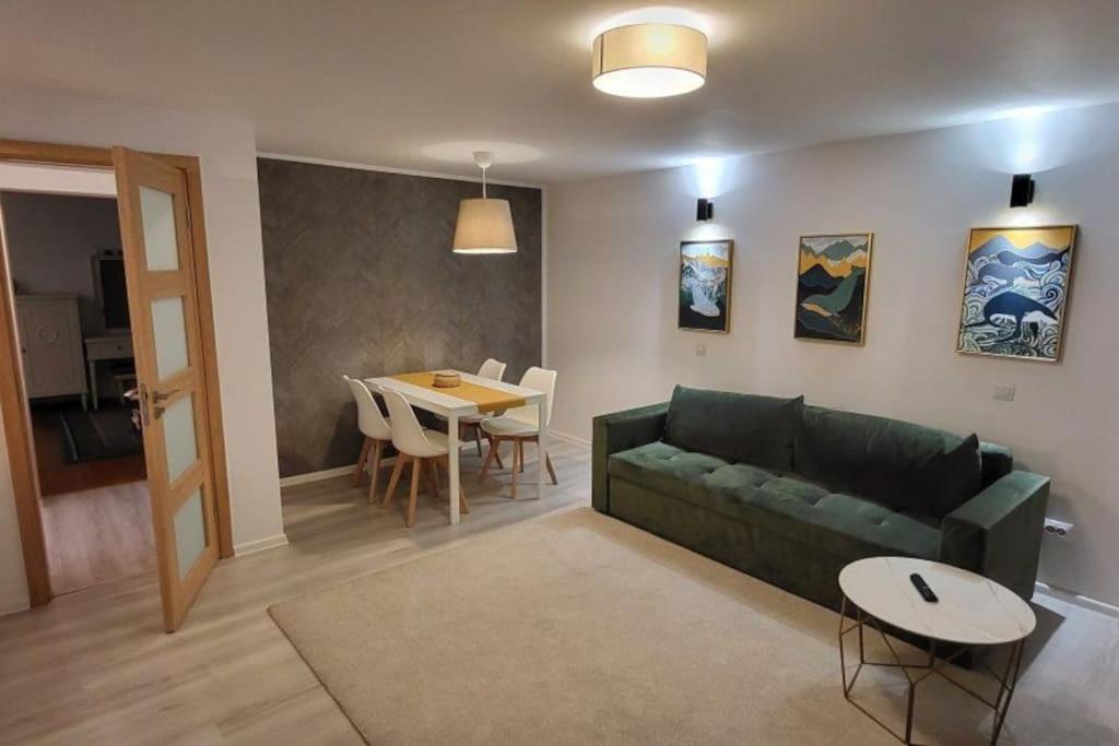 Cotroceni Accommodations Upstairs ブカレスト エクステリア 写真